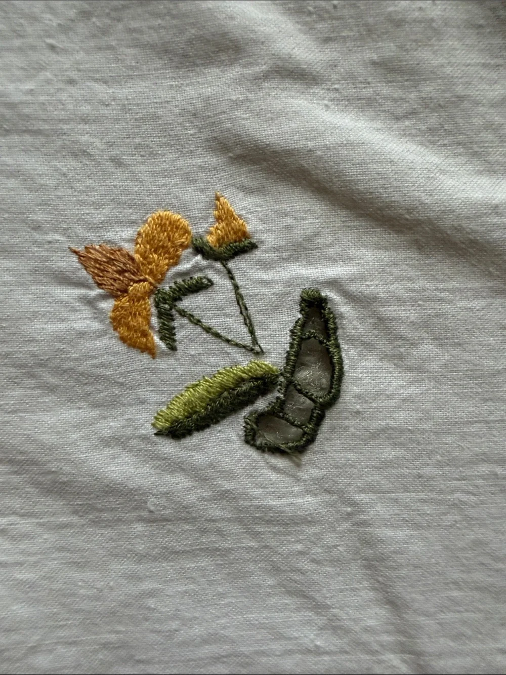 Vintage Embroidered Floral Table Linen